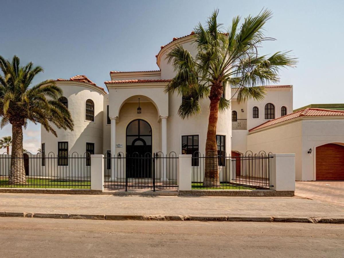 Lagoon Suites Guesthouse Cc Walvis Bay Kültér fotó